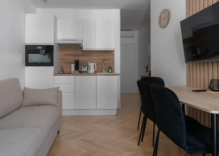 Chez Virginie Triangle D'or * ヴィシー